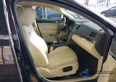 2013 Lincoln Mks z USA, uszkodzony, nr VIN 1LNHL9EK2DG604814